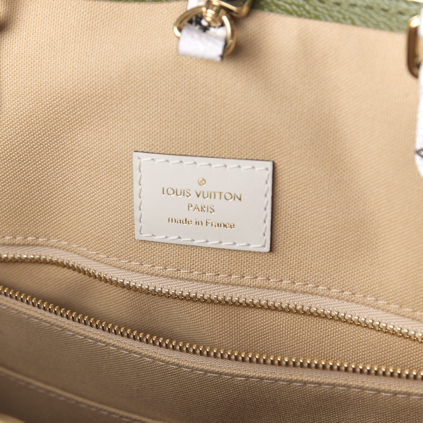 Monogram Giant Onthego GM Kaki Beige