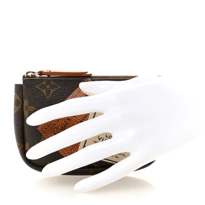 Louis Vuitton Monogram Wardrobe Trunks Key Pouch 2 of 9