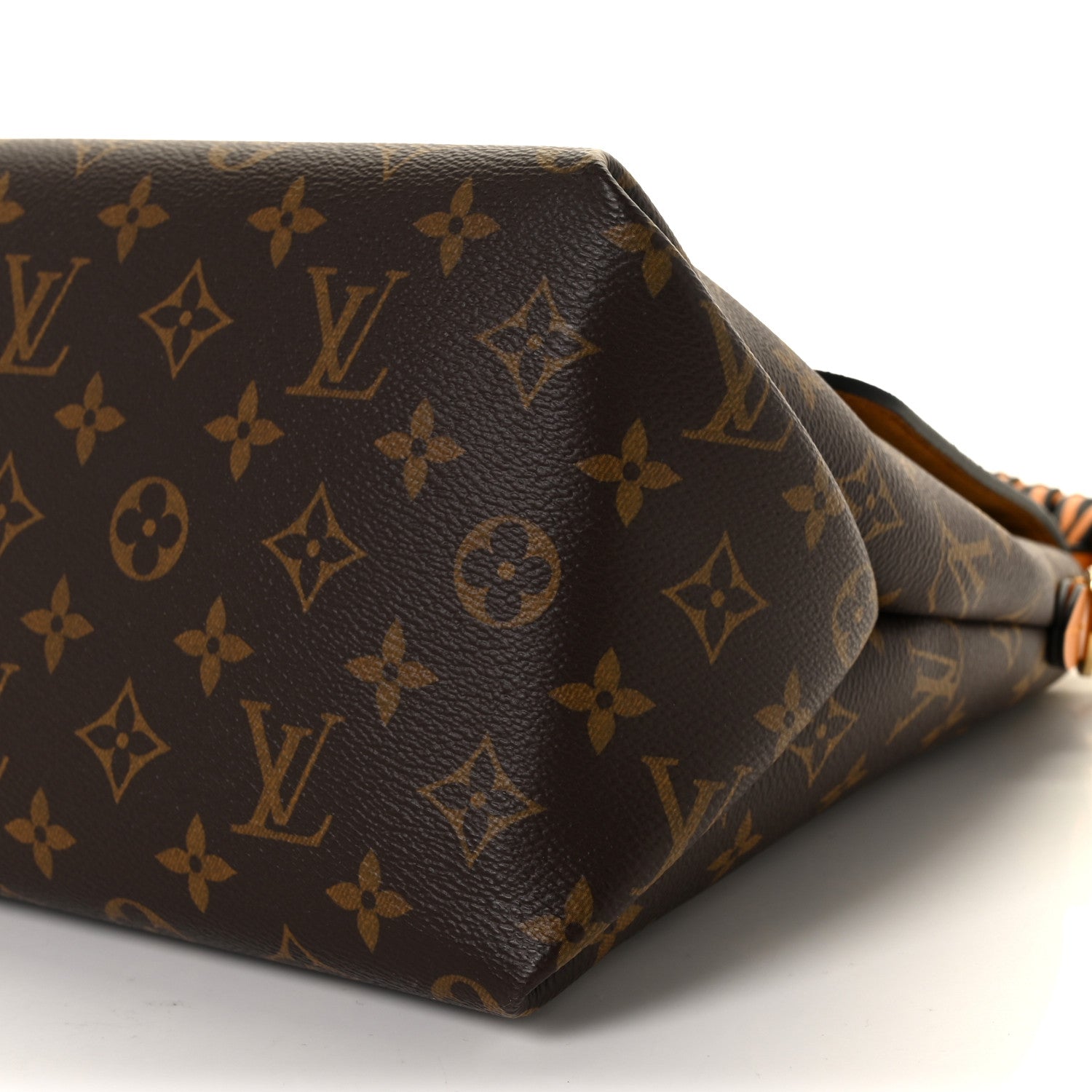 Louis Vuitton Monogram Beaubourg MM Safran Imperial 8 of 8