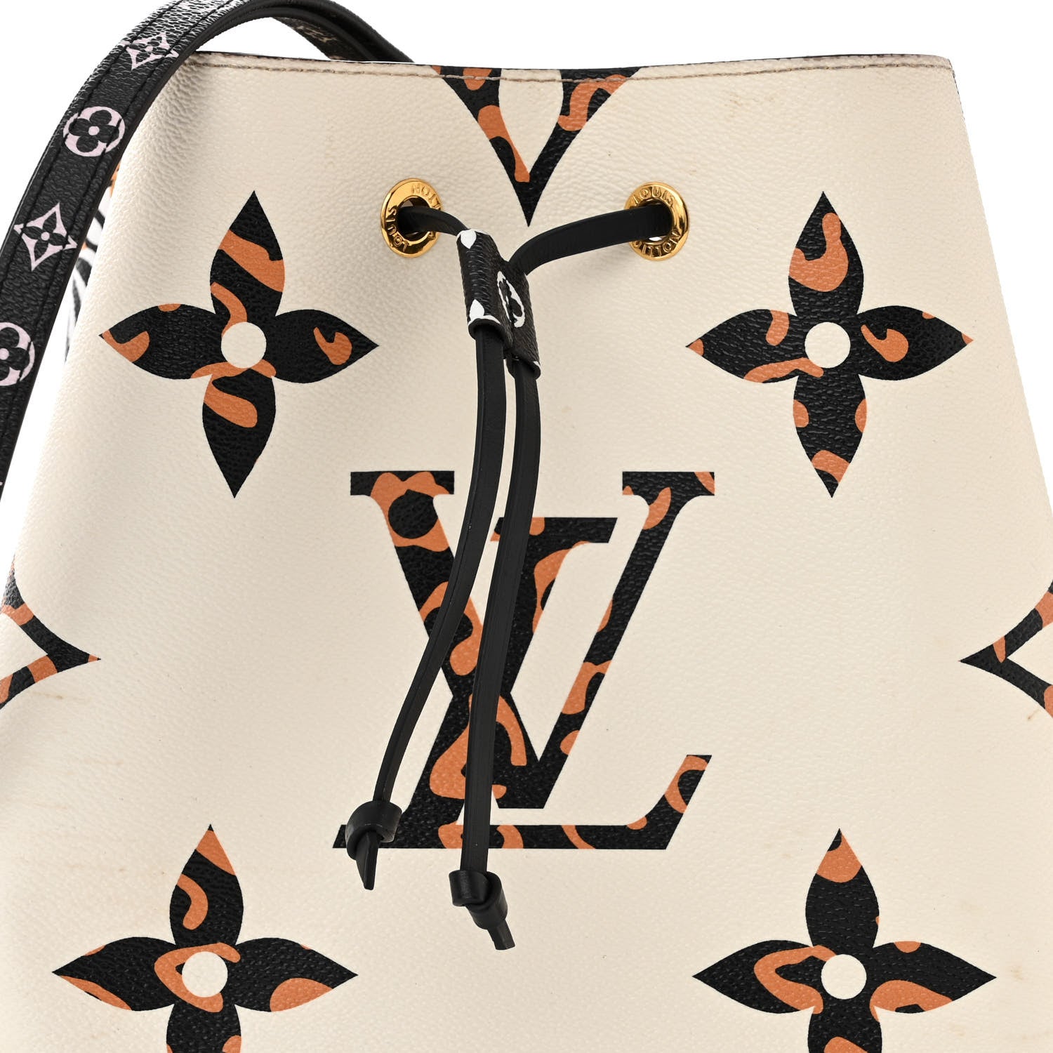 Louis Vuitton Monogram Giant Jungle NéoNoé Ivory 7 of 13