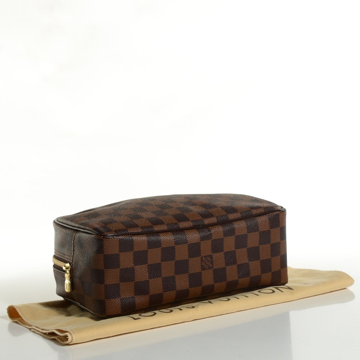 Damier Ebene Toiletry Bag 25