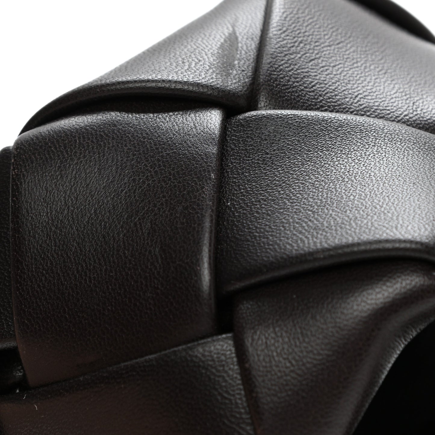 Nappa Maxi Intrecciato Lido Mule Sandals 40 Fondant
