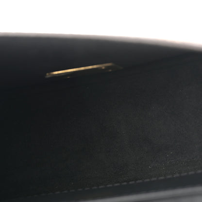 Louis Vuitton Reverse Monogram Tilsitt 5 of 10