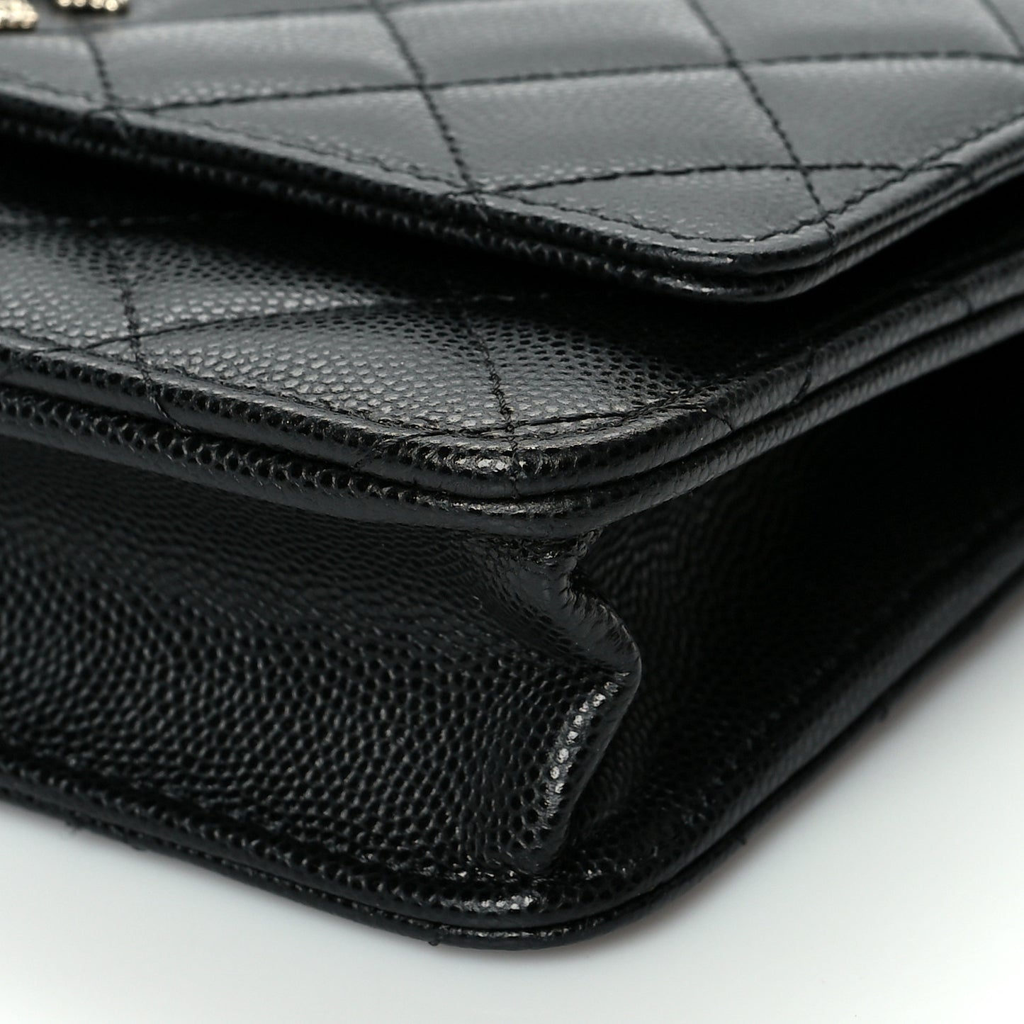 Caviar Quilted Crystal CC Wallet On Chain WOC Black
