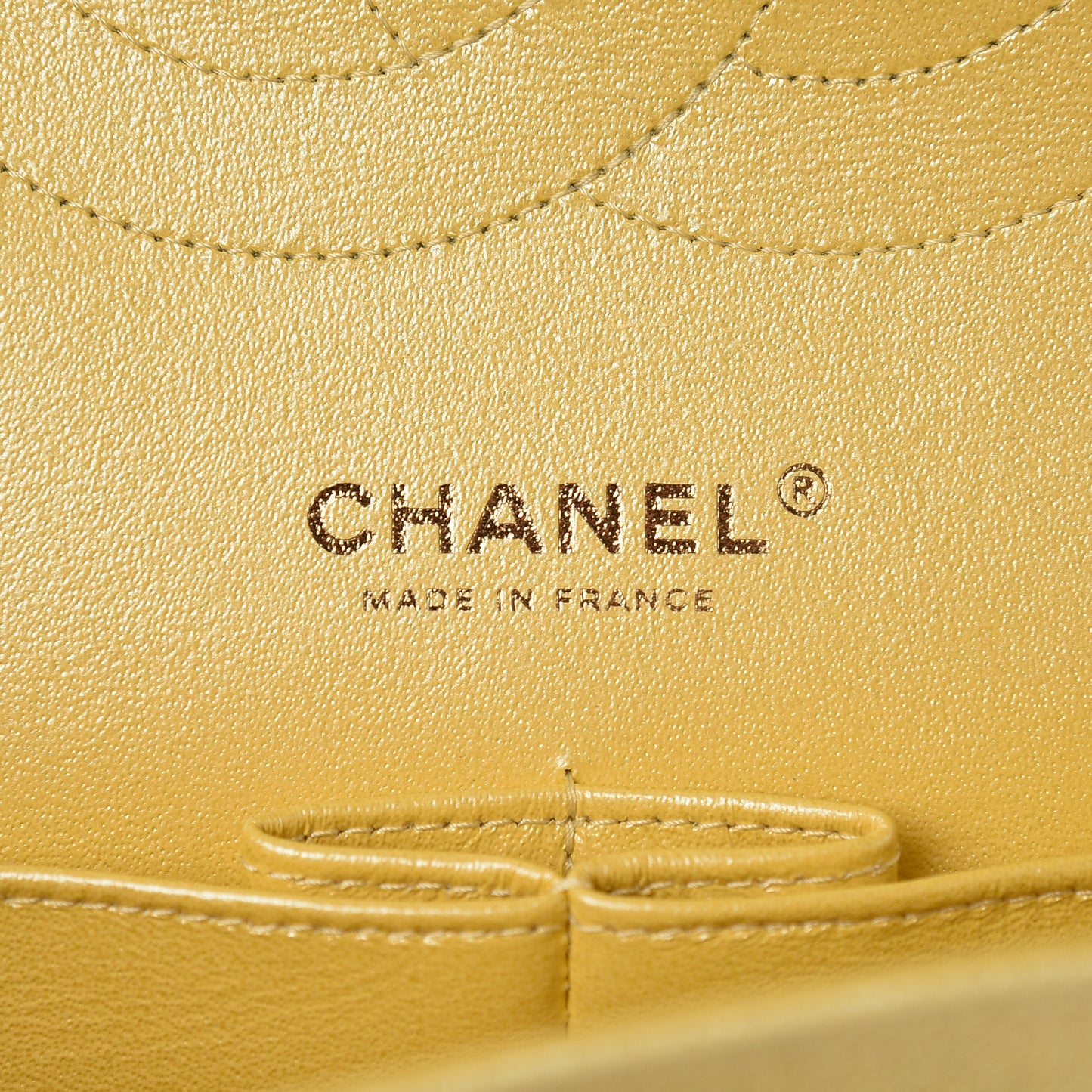 Iridescent Caviar Quilted Jumbo Double Flap Jaune Yellow