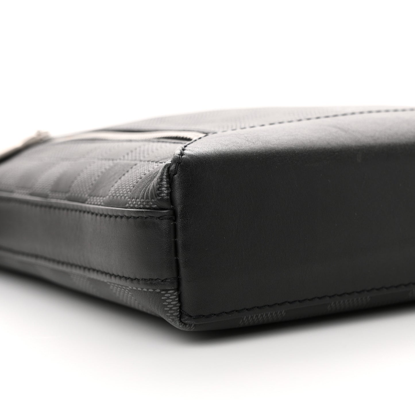 Damier Infini Discovery Messenger BB Onyx