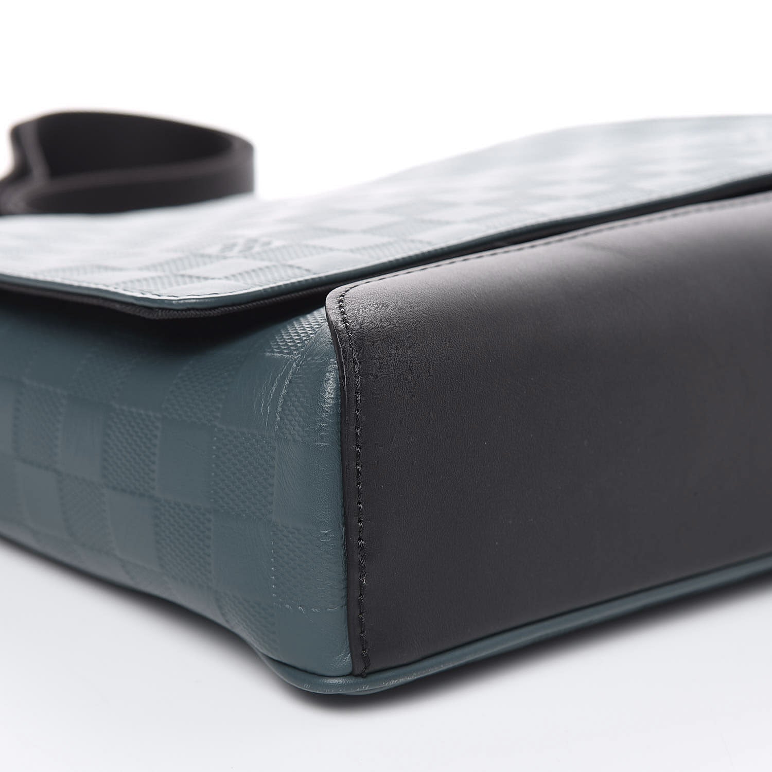 Louis Vuitton Damier Infini District PM Orion 3 of 8