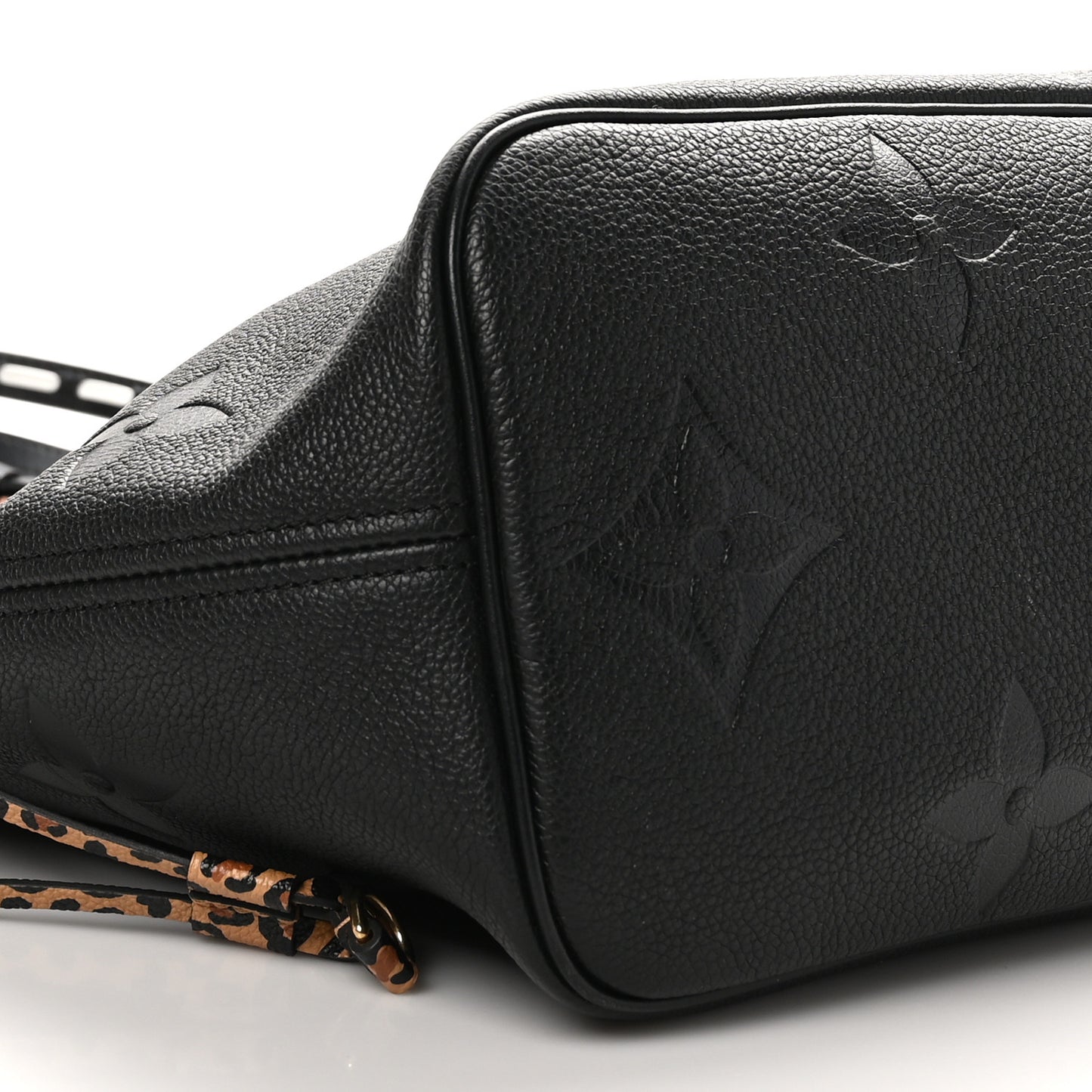 Empreinte Monogram Giant Wild at Heart Neverfull MM Black