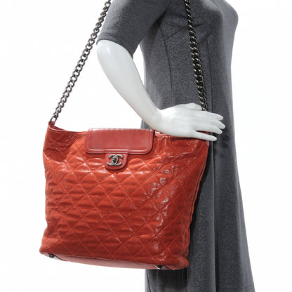 Chanel Iridescent Calfskin Large In The Mix Tote Red 2 of 8