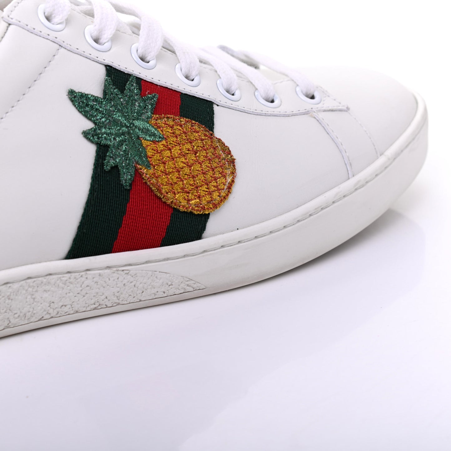 Calfskin Ayers Web Pineapple Ladybug Embroidered Womens Ace Sneakers 37.5 White