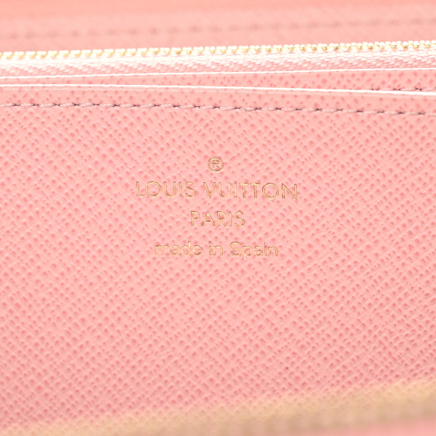 Damier Azur Zippy Wallet Rose Ballerine
