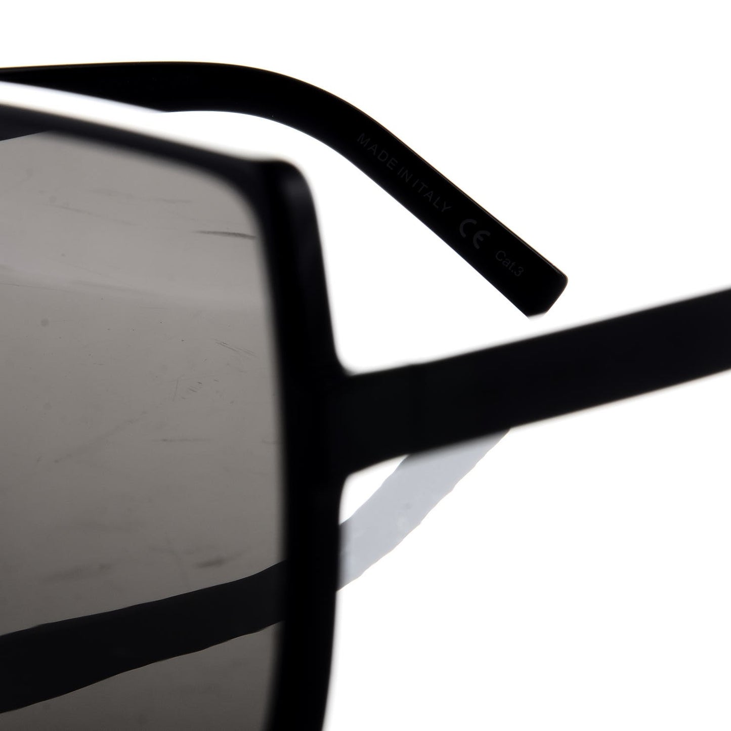 Betty SL232 Sunglasses Black