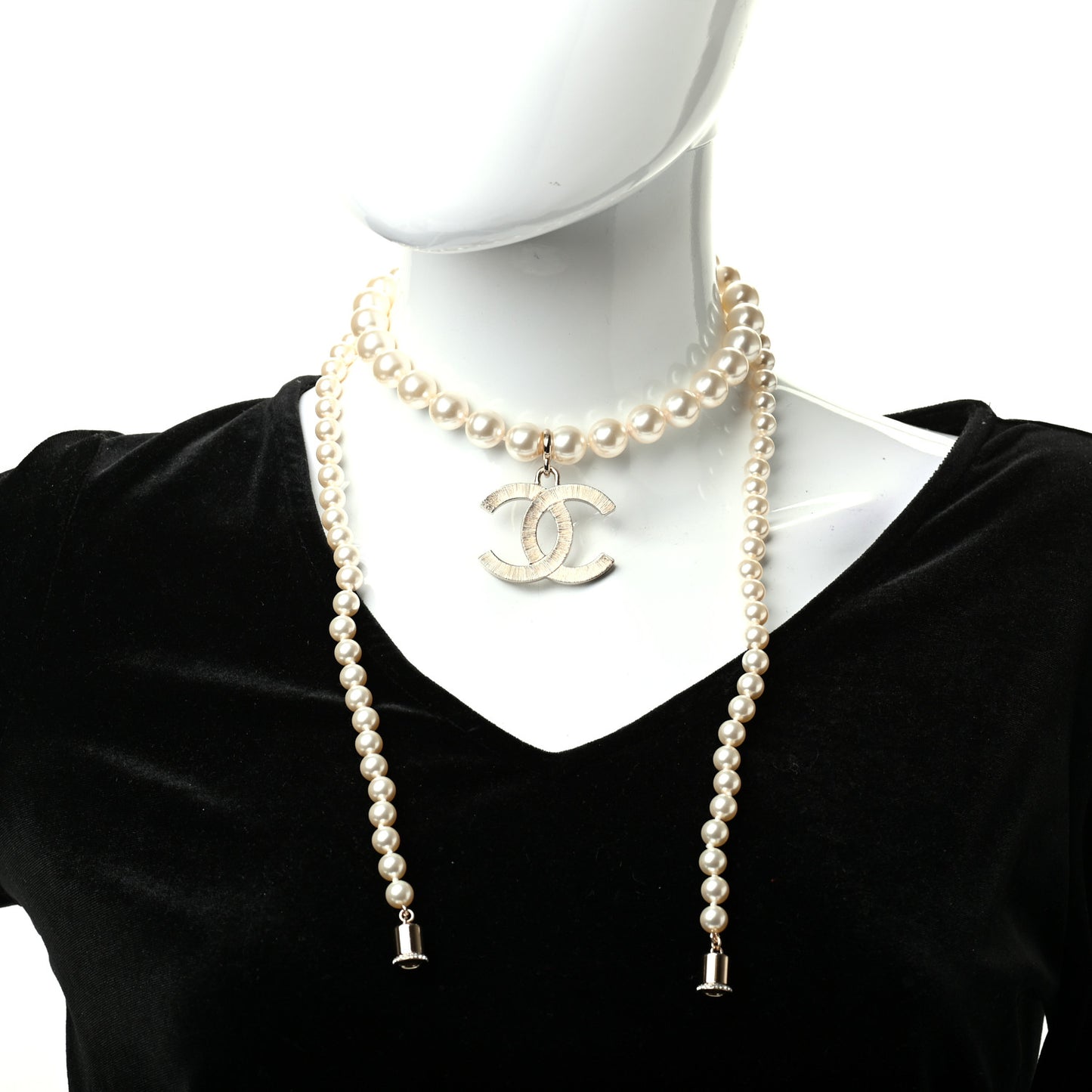Pearl Crystal CC Airpods Necklace Gold