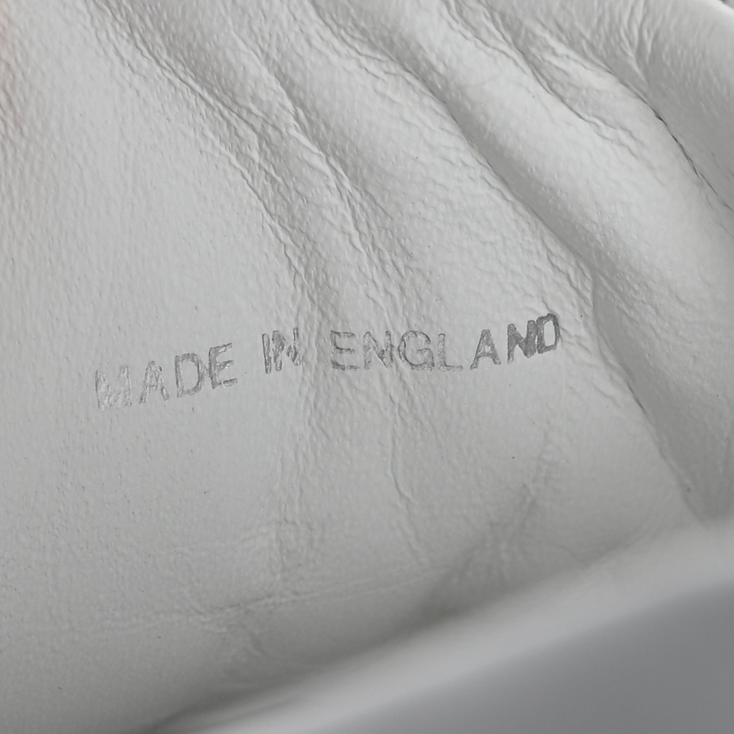 Spazzolato Rois Triangle Logo Mens Low Top  Sneakers 9.5 White Black