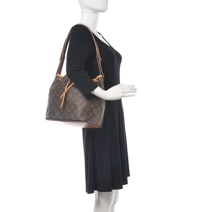 Louis Vuitton Monogram Petit Noe 2 of 13