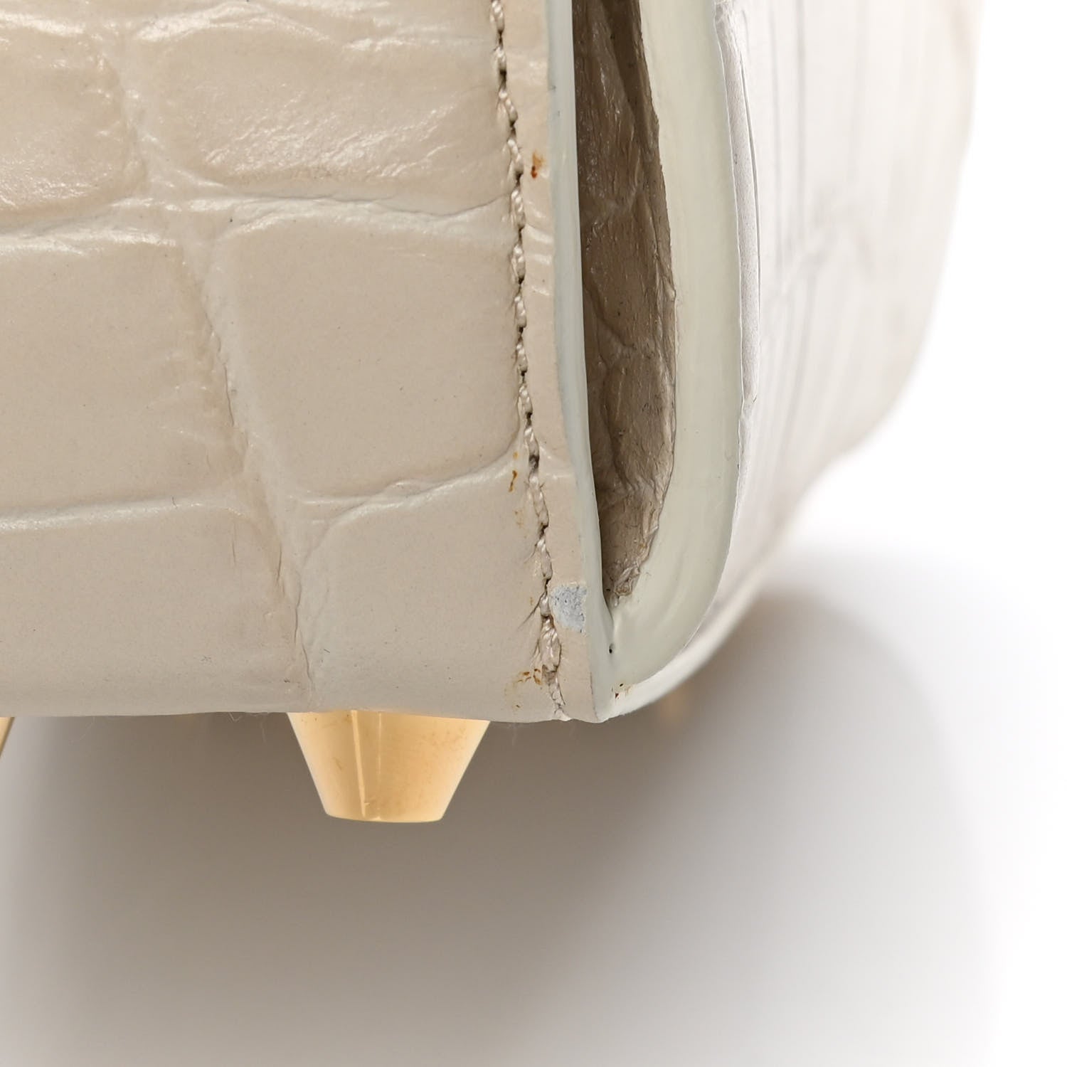 Alexander McQueen Calfskin Crocodile Embossed Box Shoulder Bag 16 Cream 17 of 19