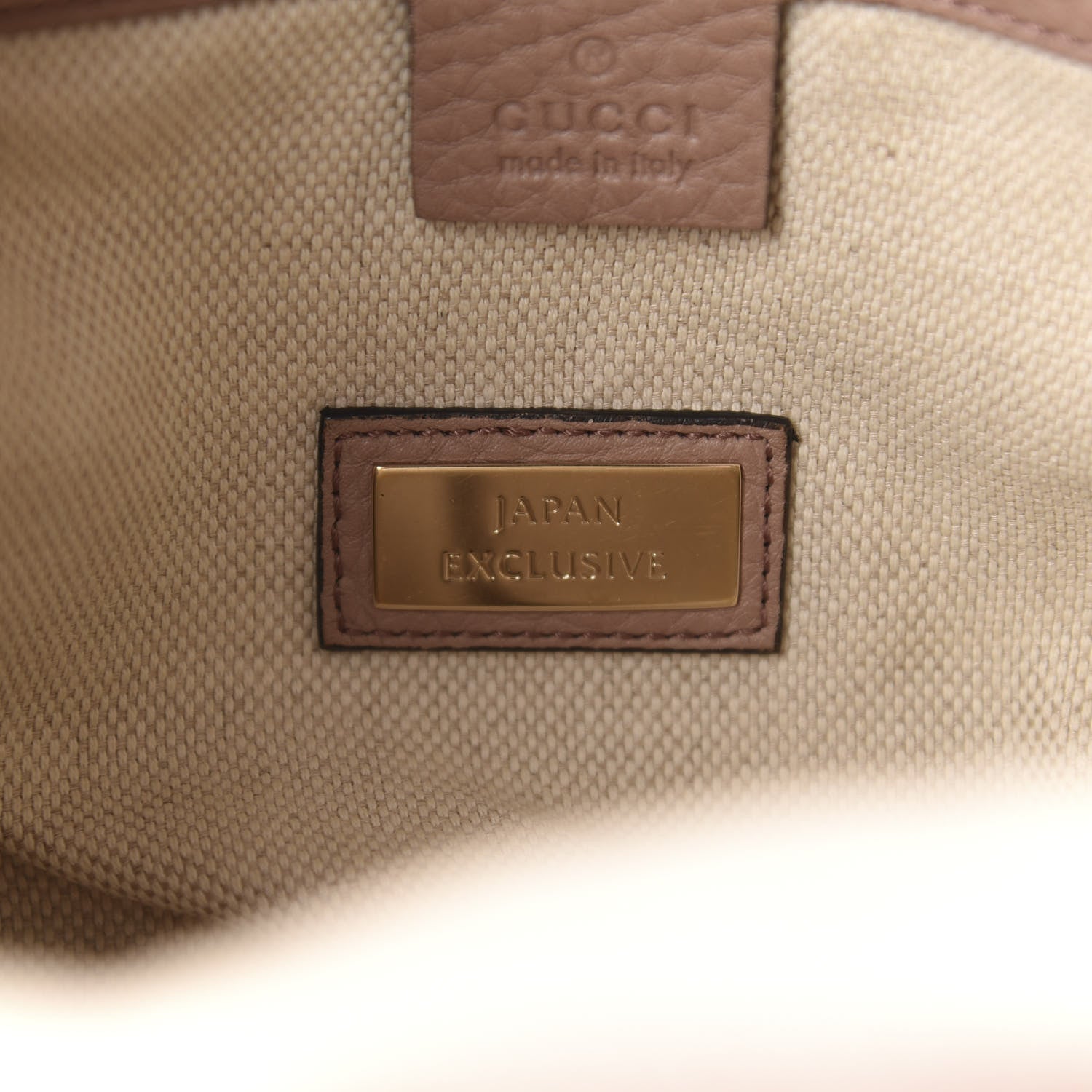 Gucci Pebbled Calfskin Small Soho Shoulder Bag Light Pink 8 of 19
