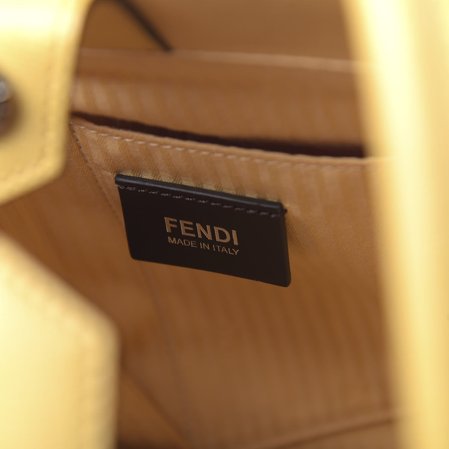 Fendi Vitello Elite Flamingo Regular 2Jours Tote Giallo Alchemy 6 of 13