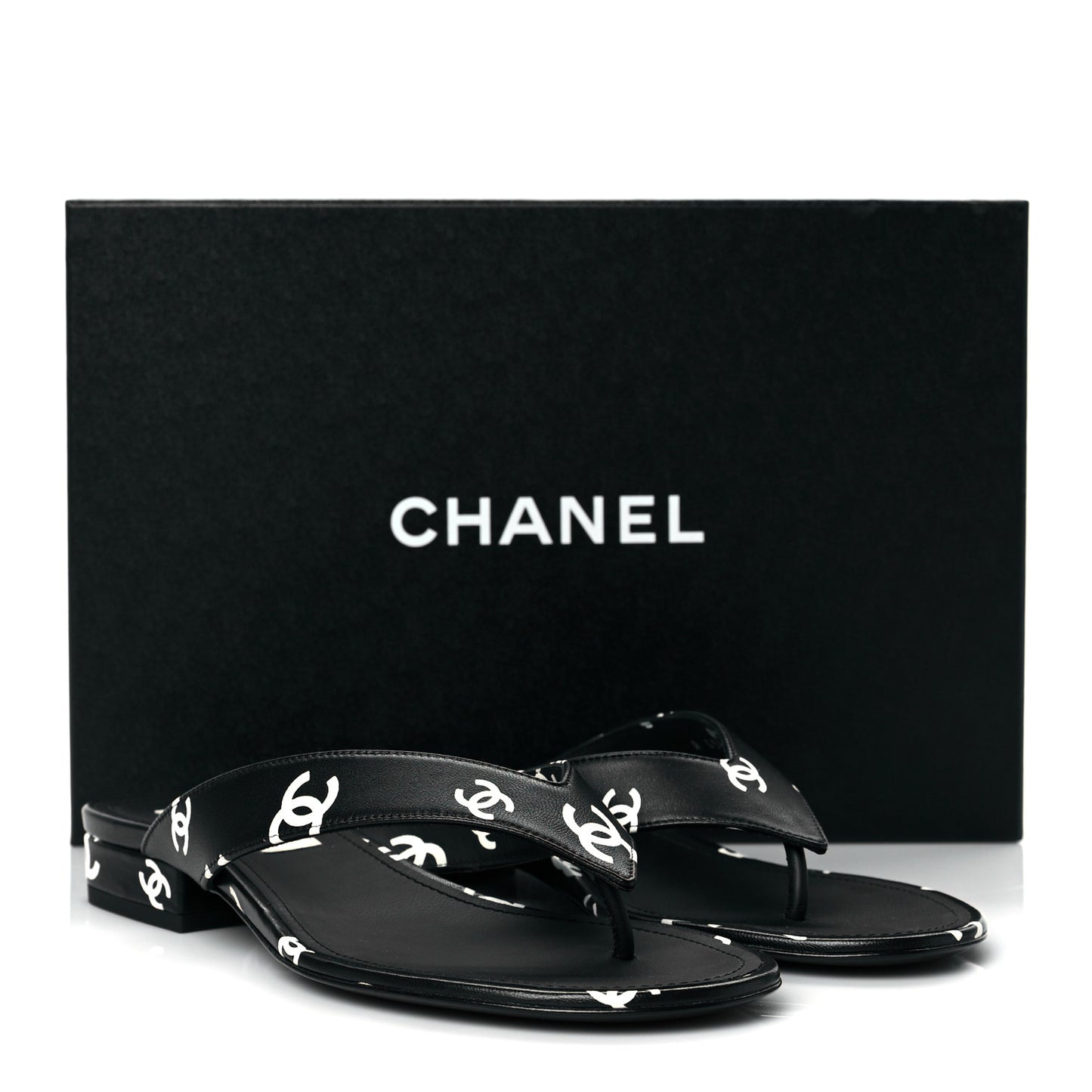 Lambskin Printed CC Thong Sandals 38.5 Black White