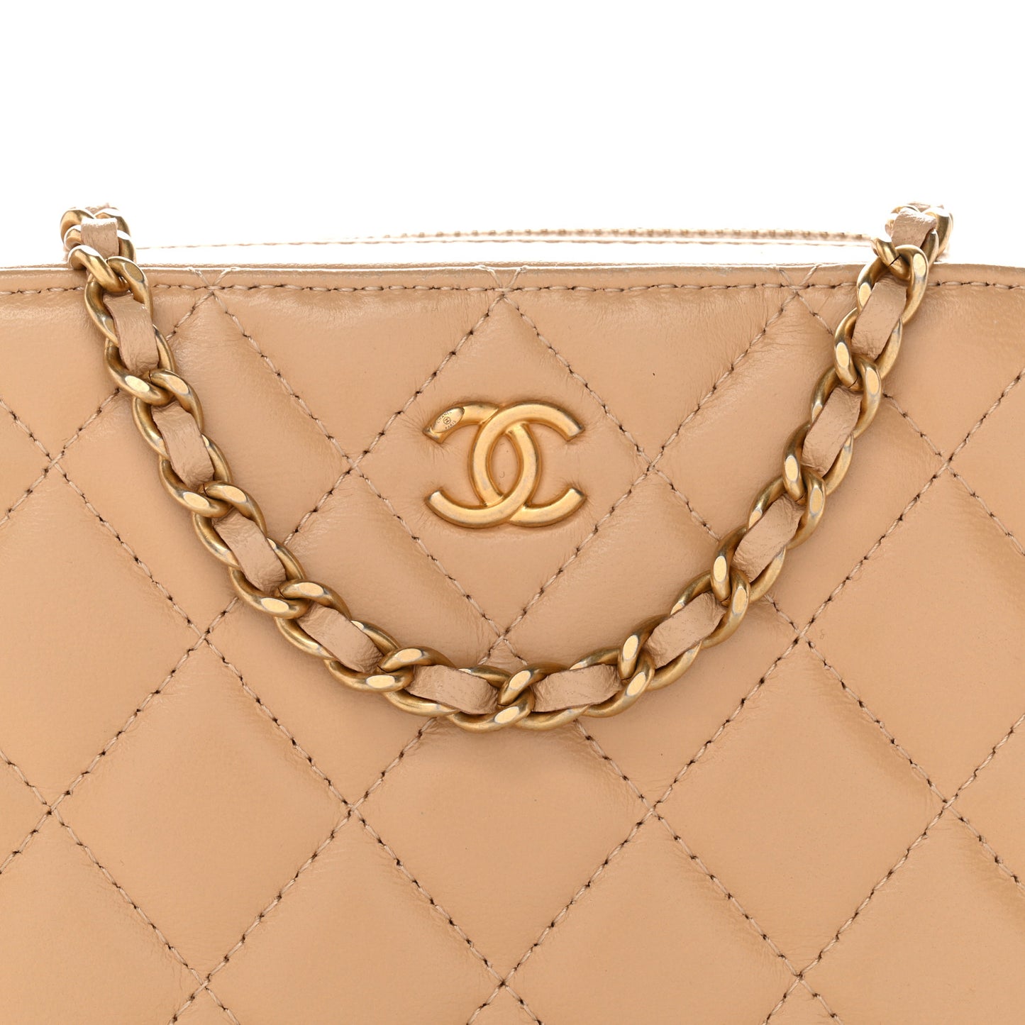 Lambskin Quilted CC Pearl Crush Camera Case Beige