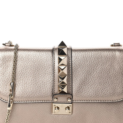 Valentino Garavani Metallic Grained Calfskin Medium Glam Lock Rockstud Flap Platino 9 of 9