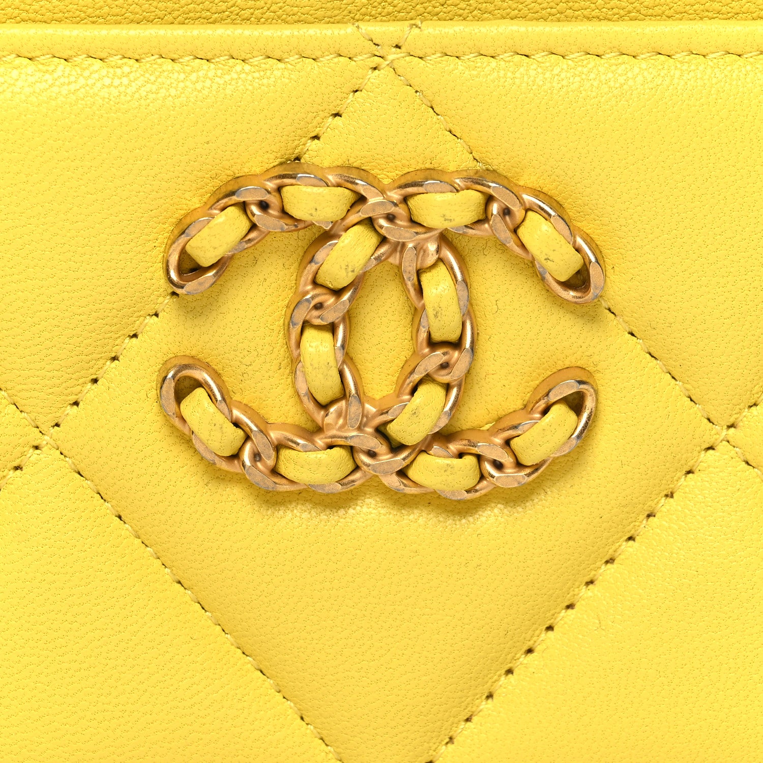 Chanel Lambskin Quilted Chanel 19 Card Holder Yellow 9 of 10