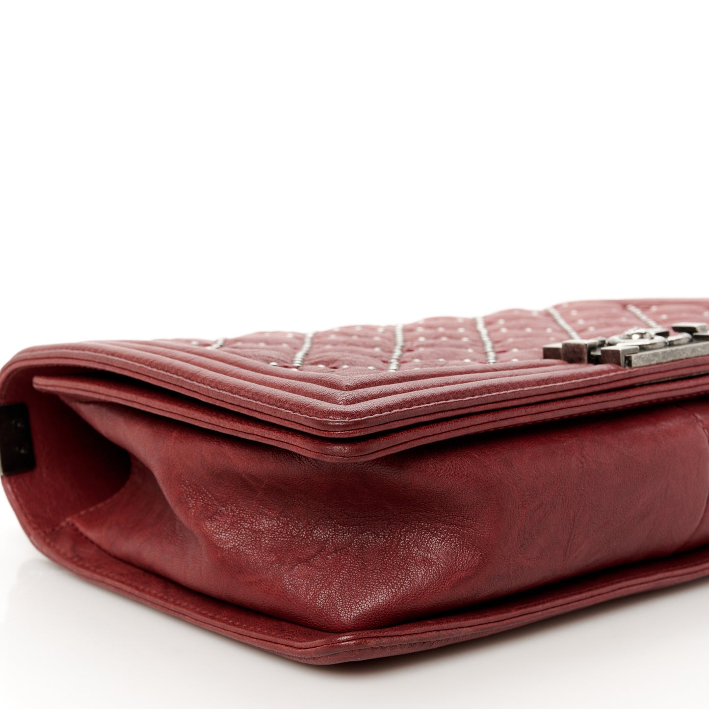 Crumpled Lambskin New Medium Studded Boy Flap Red
