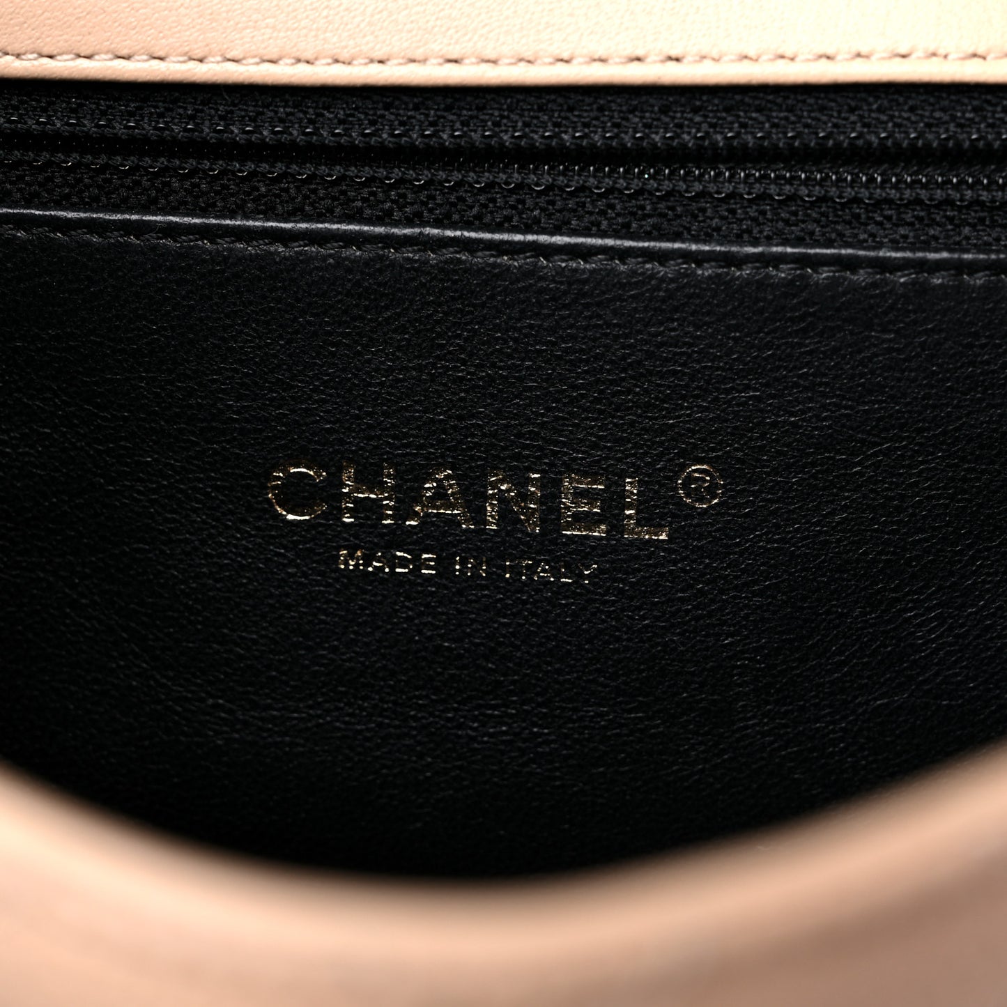 Caviar Quilted Small CC Filigree Flap Beige Black