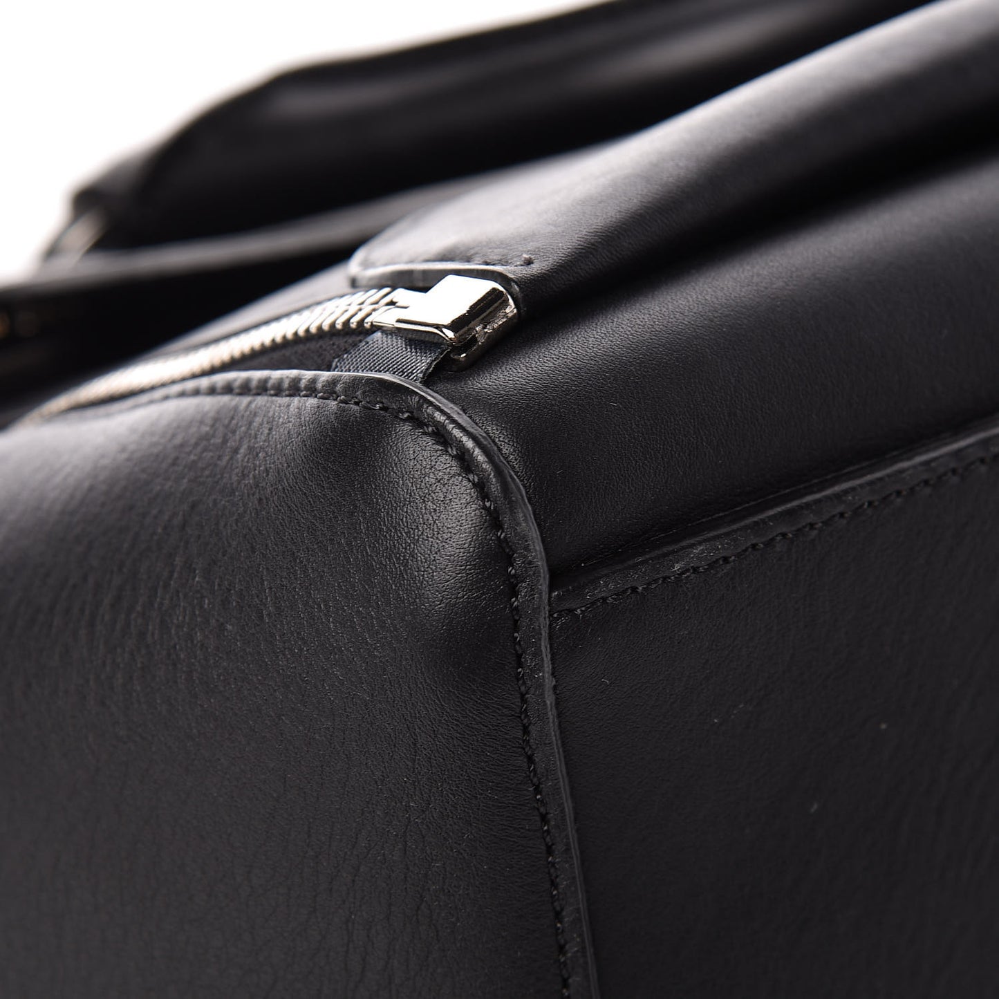 Silky Calf Small Willow Tote Black