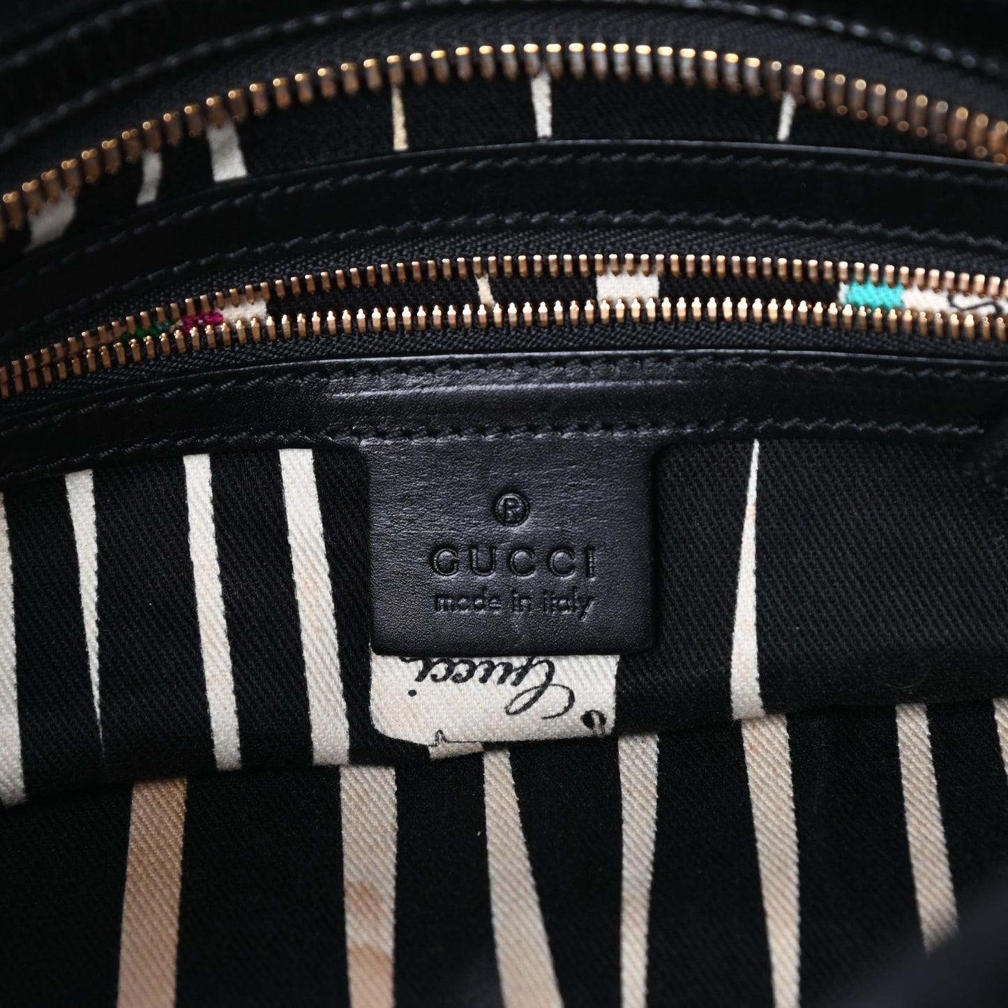 Suede Medium Wave Boston Black