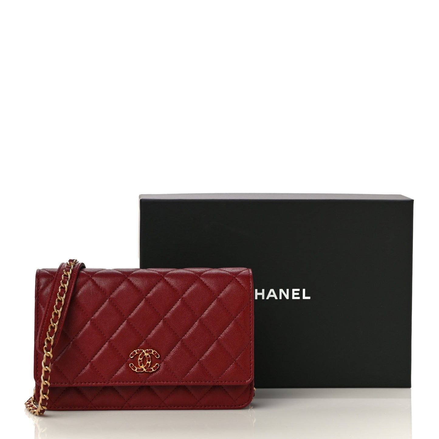 Lambskin Quilted Infinity Wallet On Chain WOC Burgundy