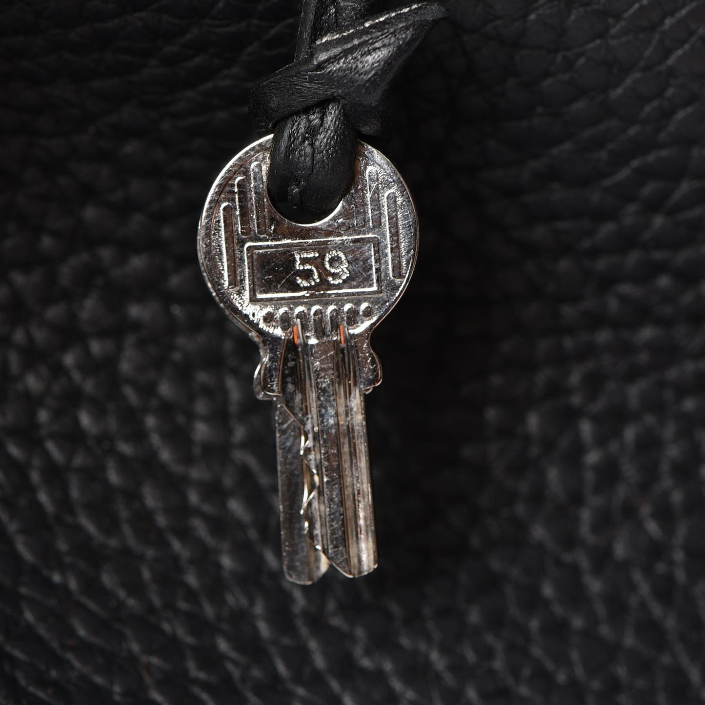 Taurillon Clemence Birkin 40 Black