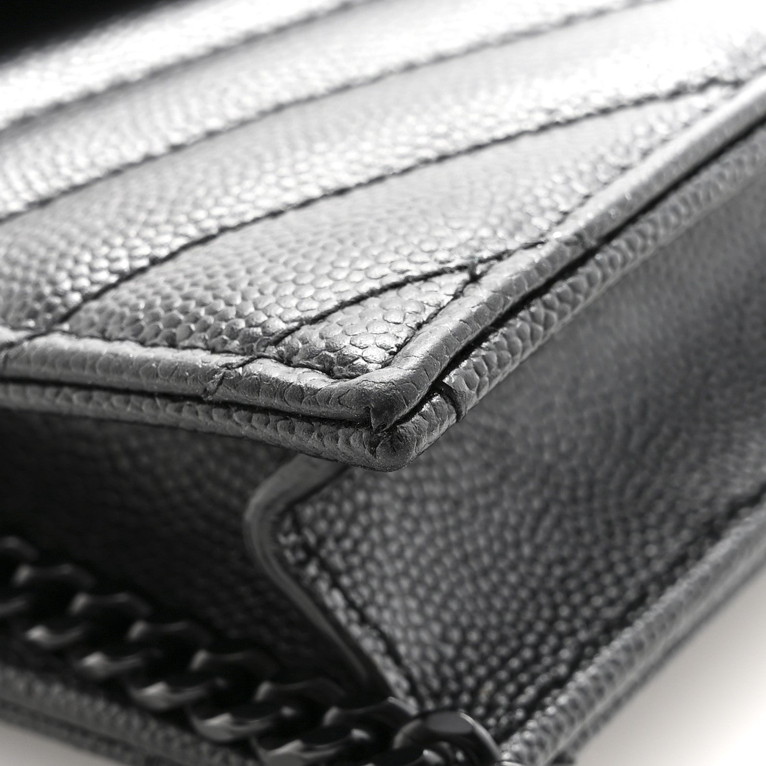 Saint Laurent Grain De Poudre Matelasse Chevron Monogram Monochrome Envelope Chain Wallet Black 13 of 16