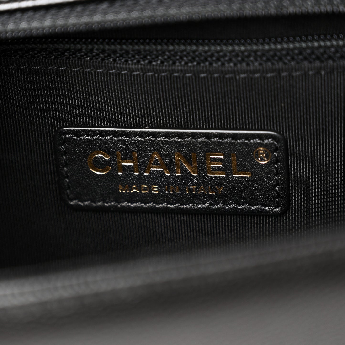 Caviar Quilted New Medium Boy Flap Black