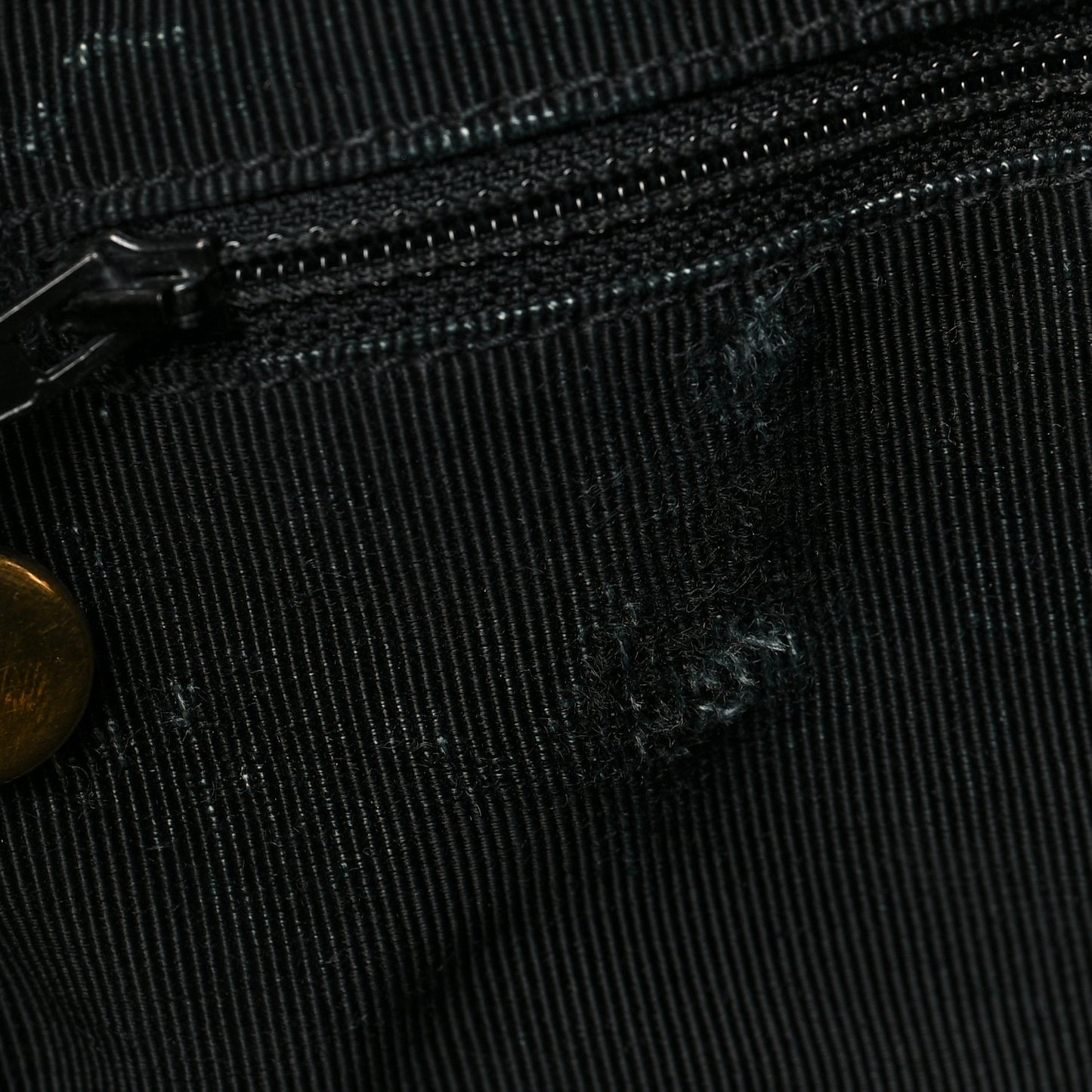 Caviar Quilted Flap Shoulder Bag Black