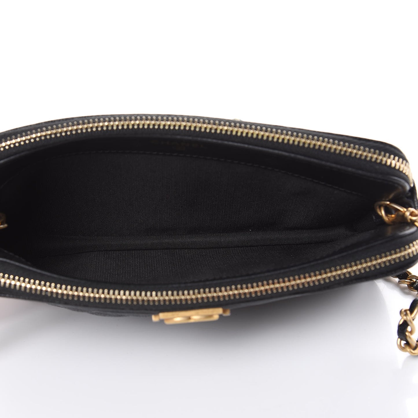 Caviar Quilted Small Boy Clutch With Chain Black