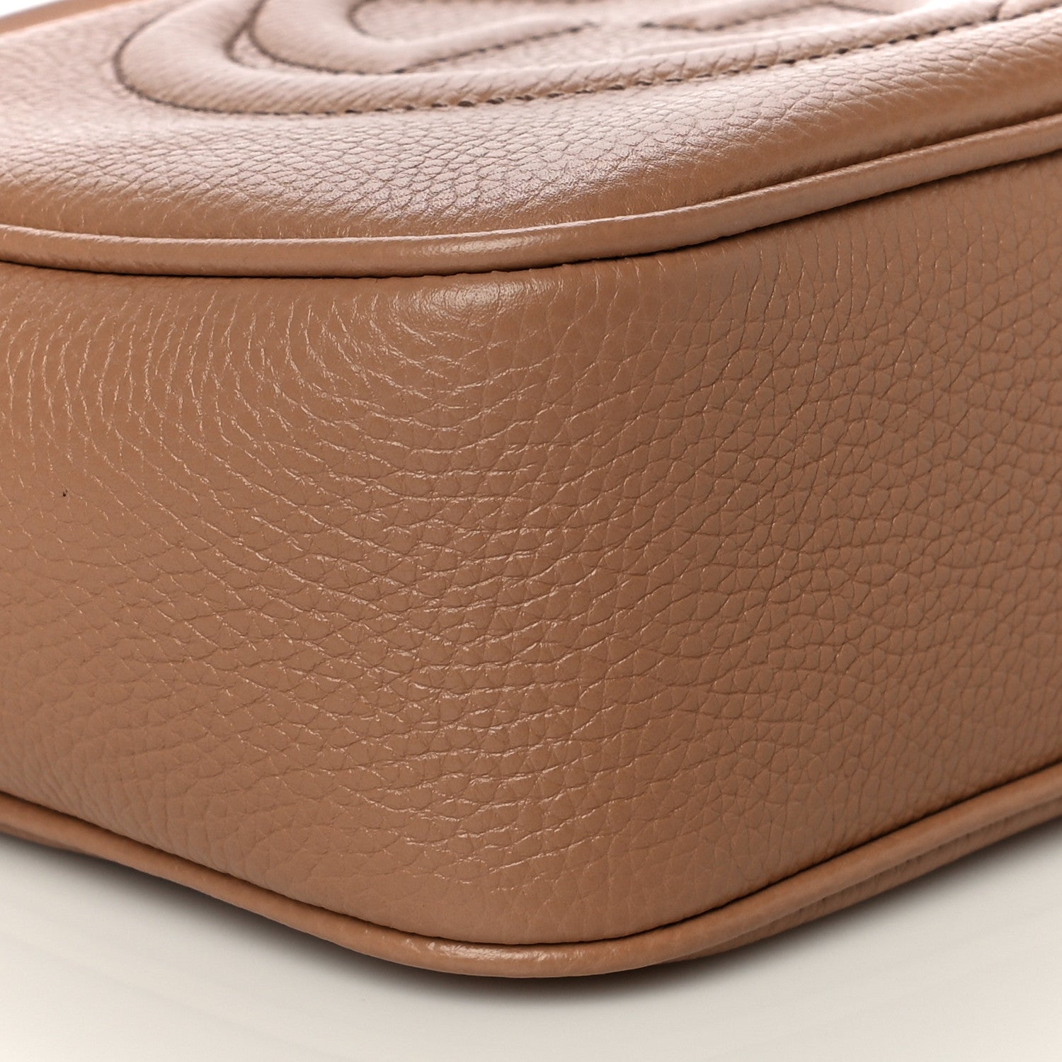 Gucci Pebbled Calfskin Small Soho Disco Bag Camelia 10 of 11