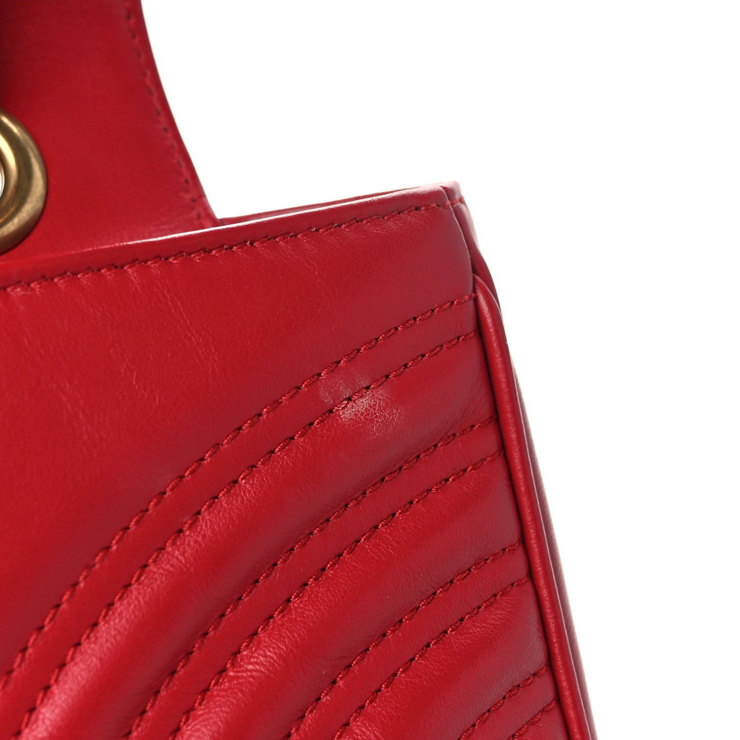 Calfskin Matelasse Small GG Marmont Shoulder Bag Hibiscus Red