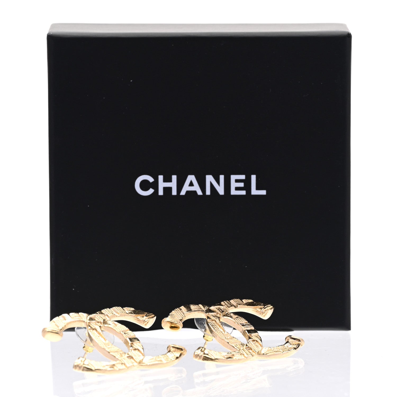 Chanel Metal Textured CC Earrings Gold 5 of 5