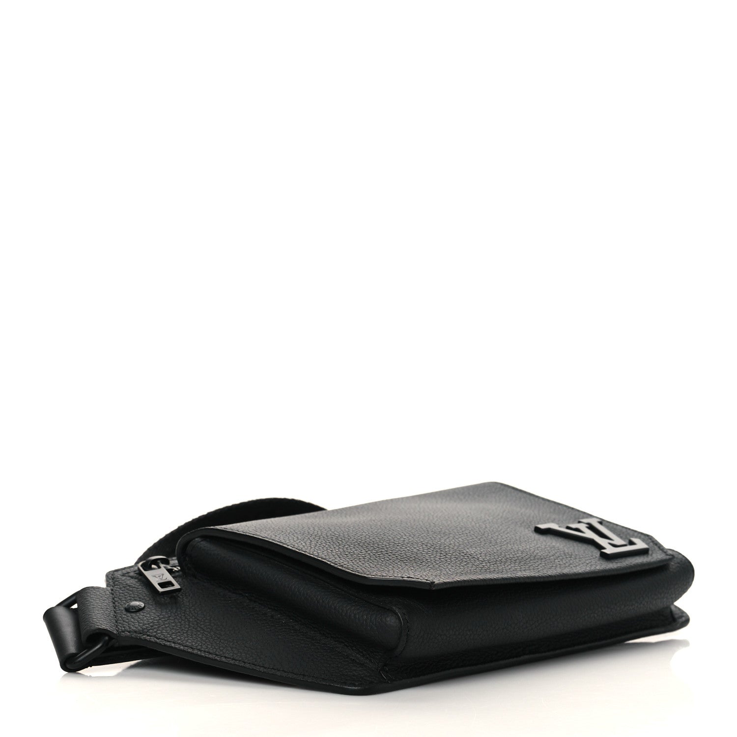 Louis Vuitton Grained Calfskin Aerogram Slingbag Black 4 of 7