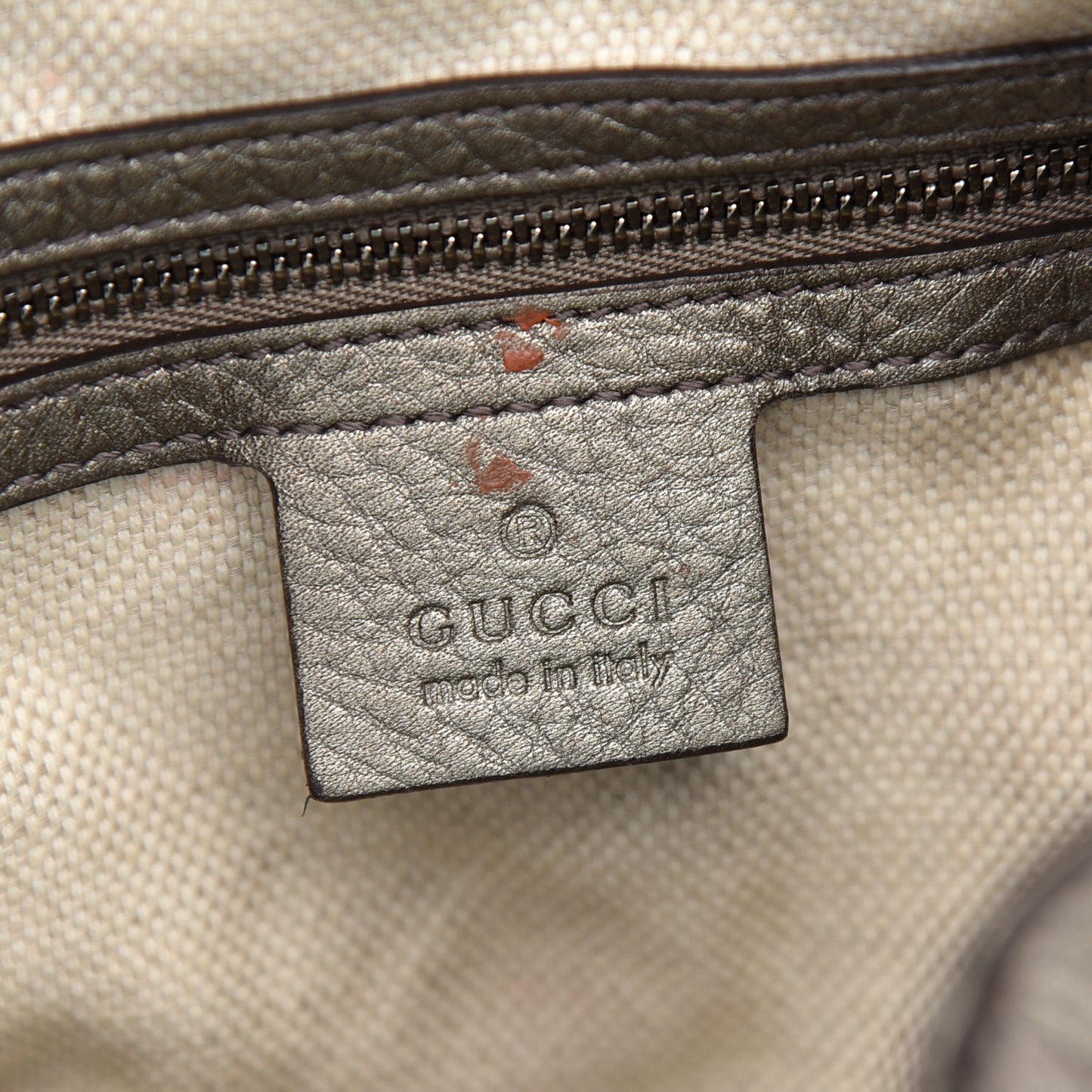 Metallic Pebbled Calfskin Medium Soho Chain Shoulder Bag Sasso