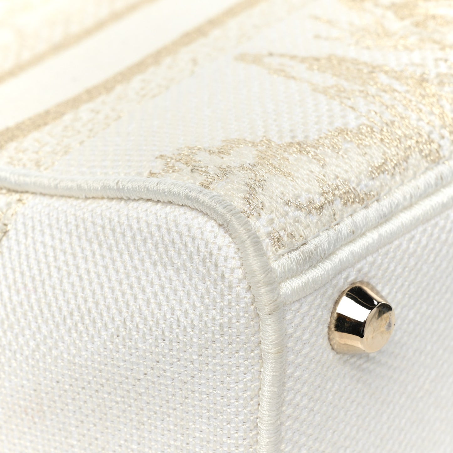 Canvas Around The World Stella Embroidered Medium Lady D-Lite White Gold