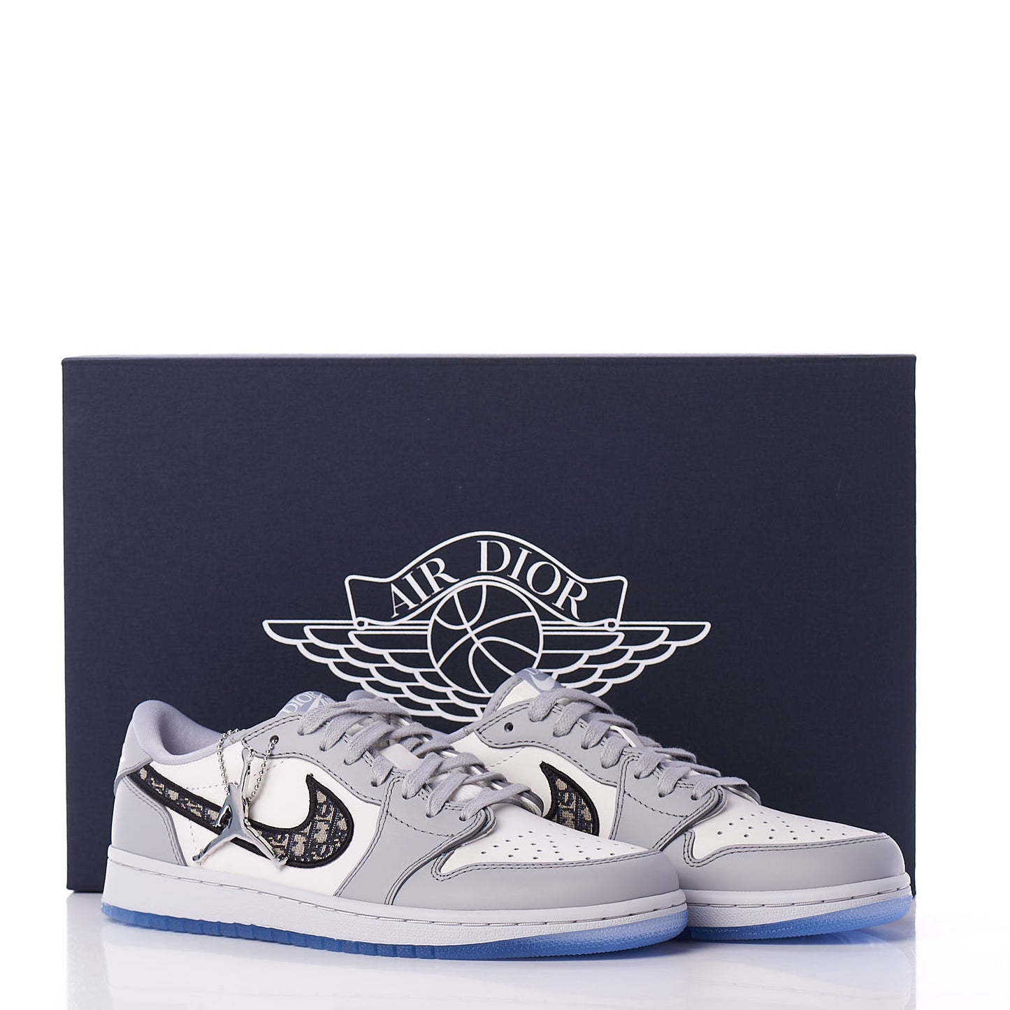 X NIKE AIR JORDAN Calfskin Mens Oblique Low Sneakers 40 Beige White
