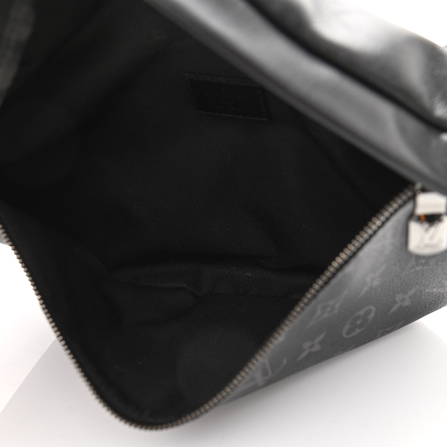 Louis Vuitton Monogram Eclipse Discovery Bumbag 5 of 11