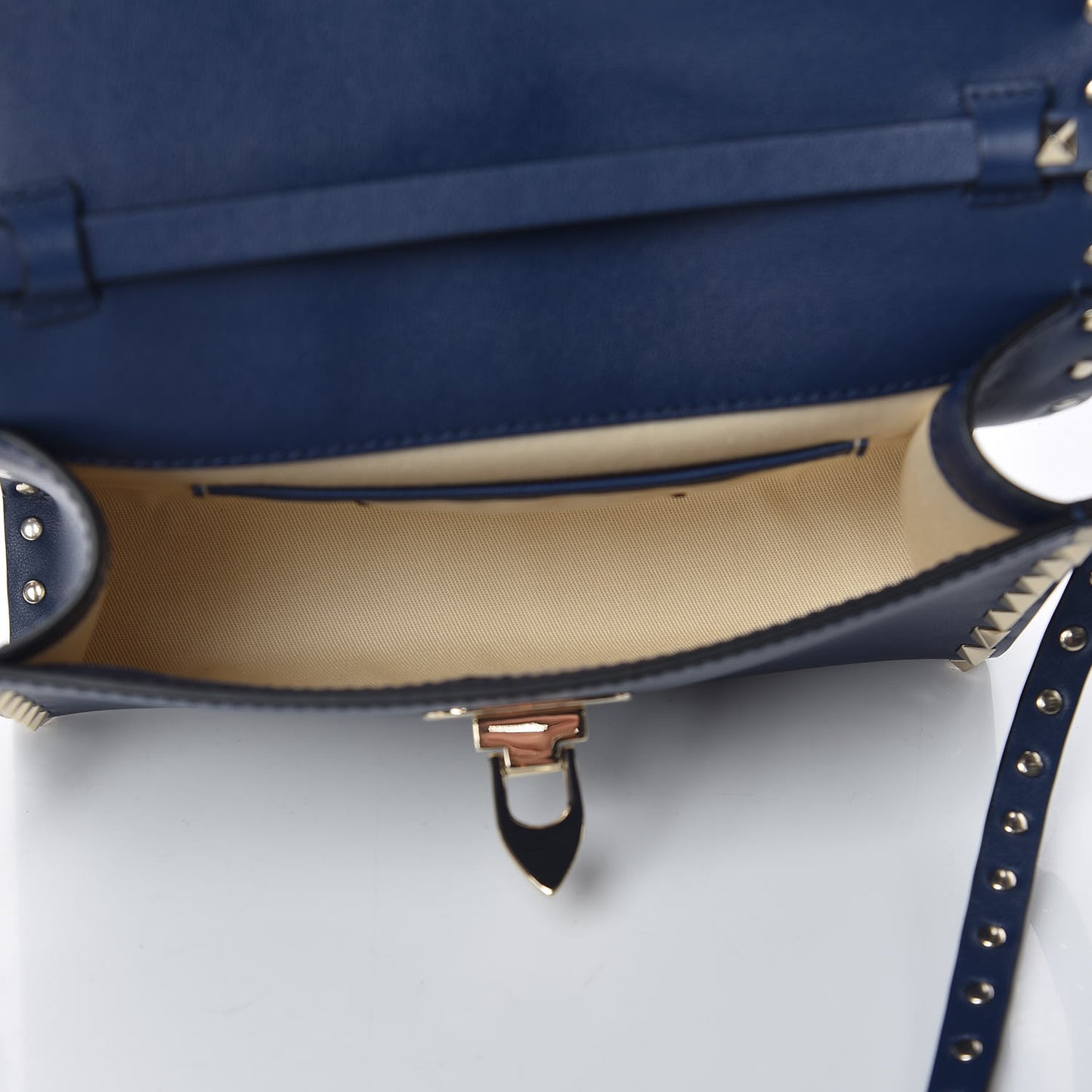 Vitello Medium Rockstud Flip Lock Crossbody Bag Pure Blue