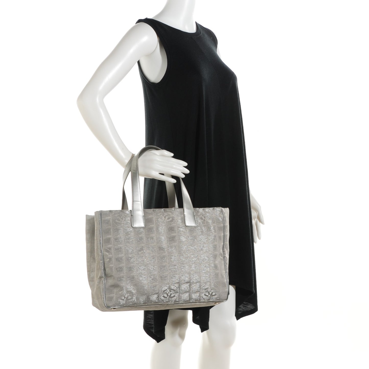 Nylon Medium Travel Tote Silver
