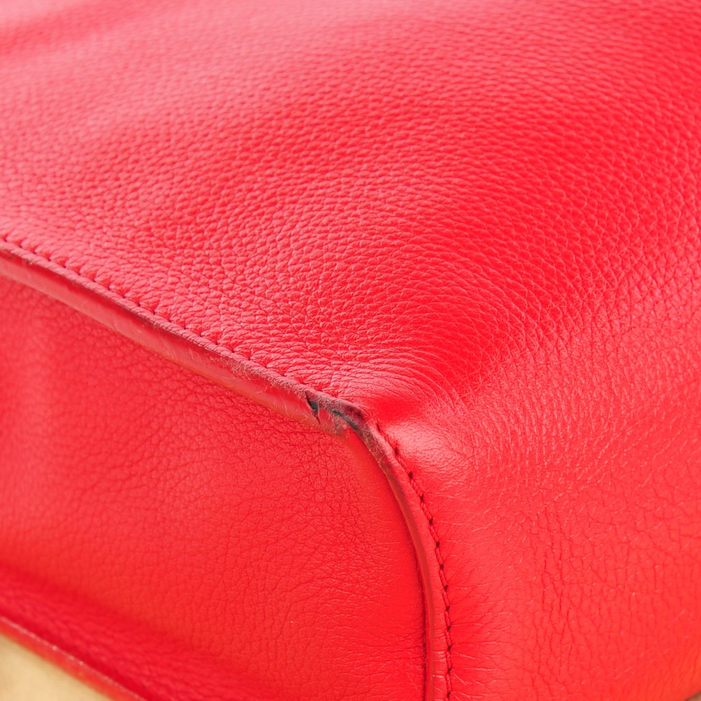 Calfskin Mobil Tote Carmine