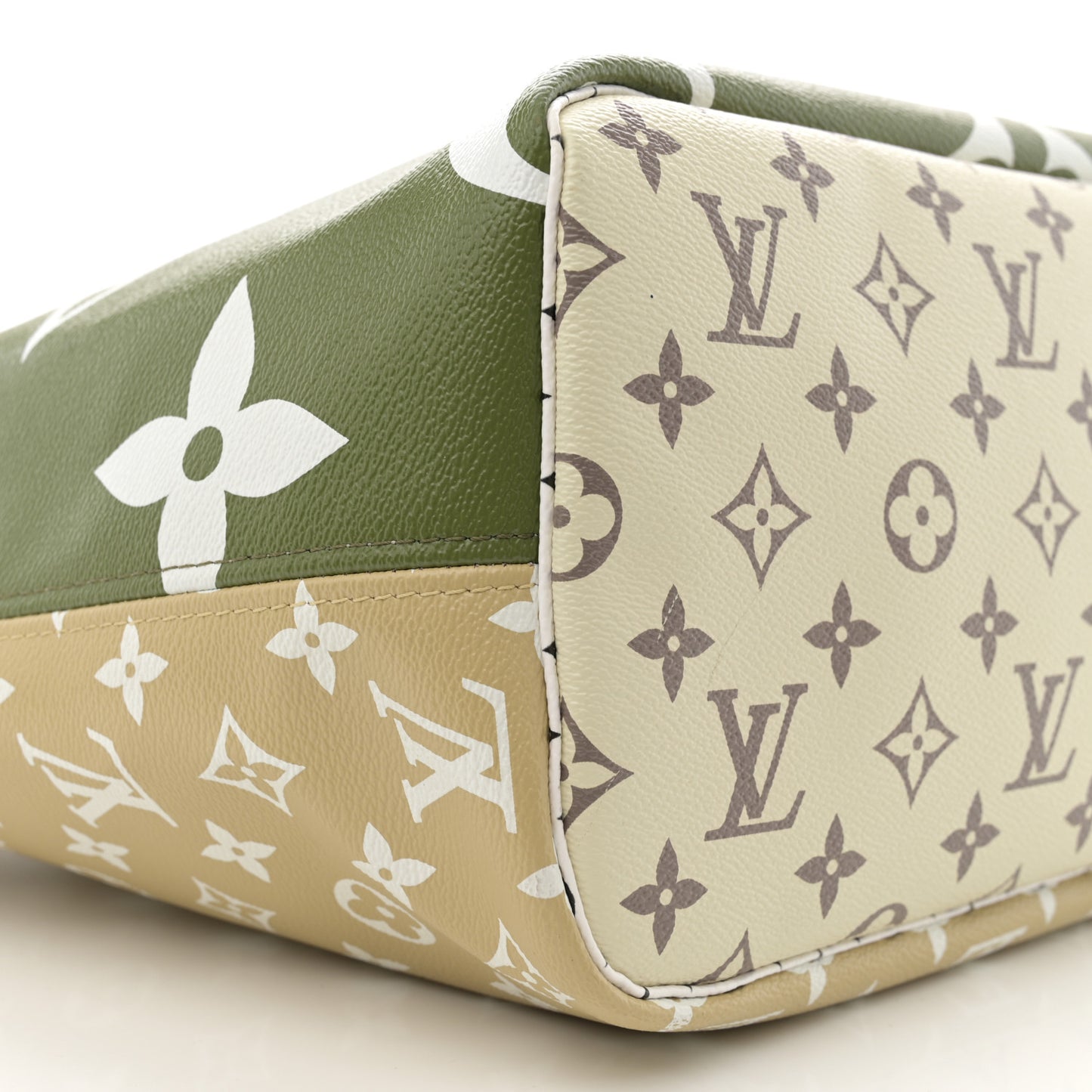 Monogram Giant Neverfull MM Kaki