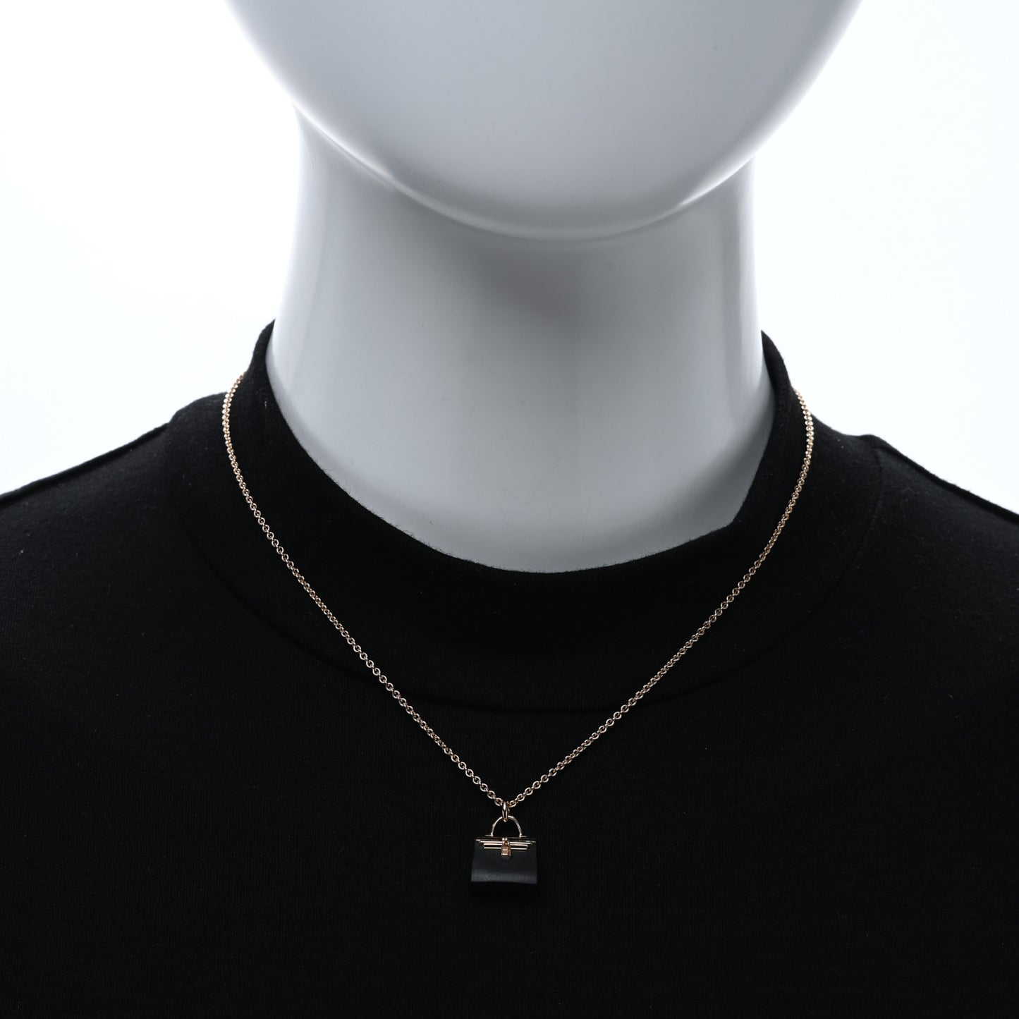 18K Rose Gold Black Jade Kelly Amulettes Pendant Necklace
