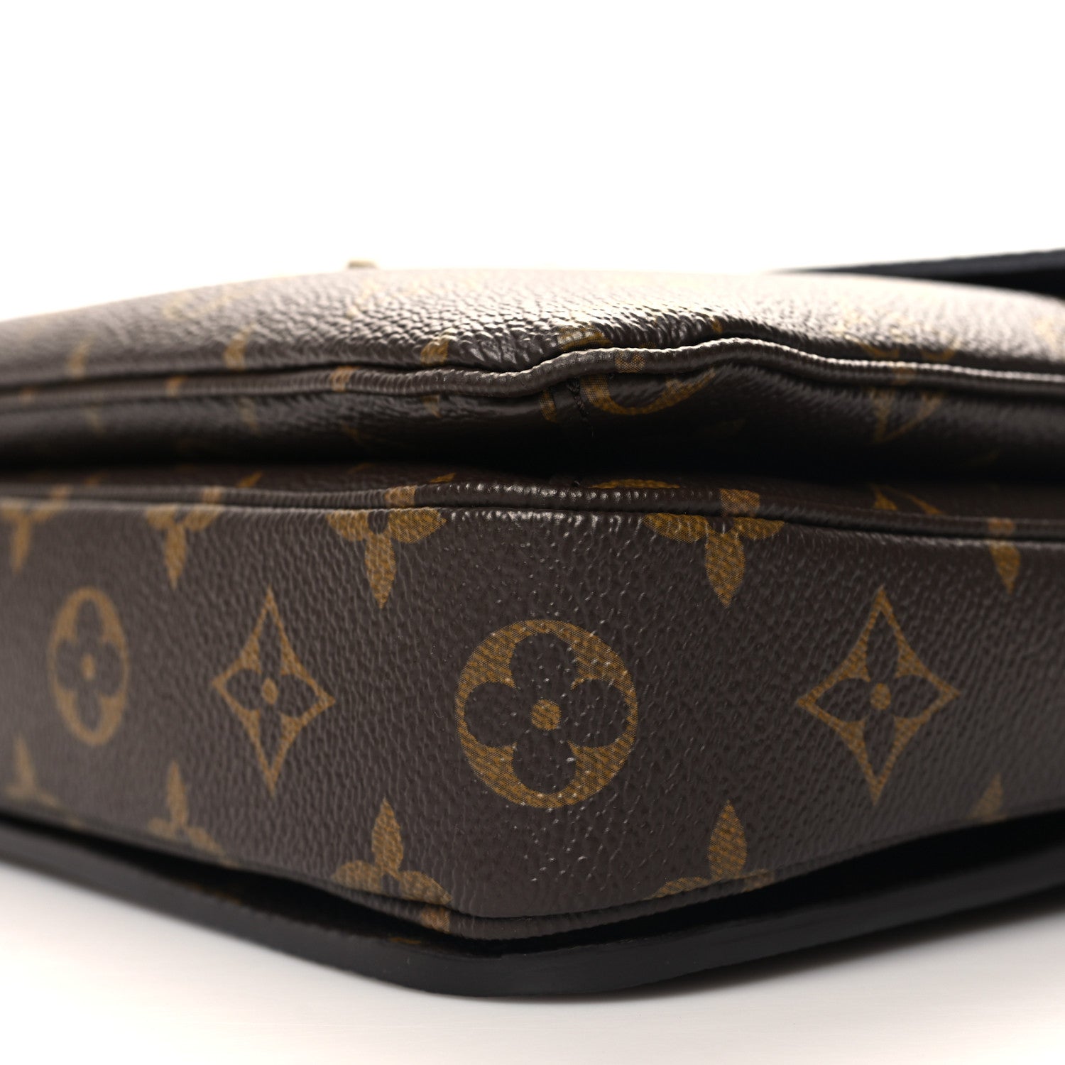 Louis Vuitton Monogram Pochette Metis 10 of 10